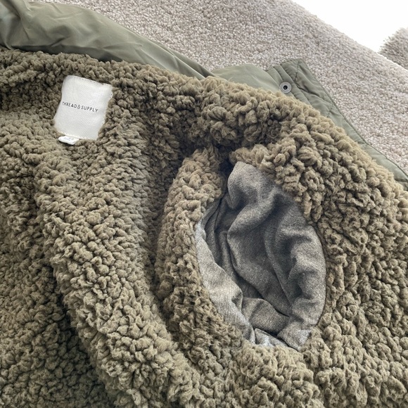 Thread & Supply Puffer - Picture 4 of 5